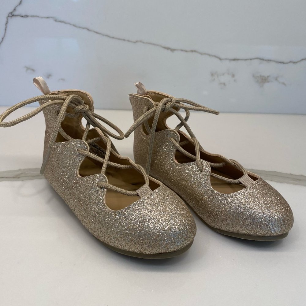 Girls Carter's Golden Glitter Flats, size 7